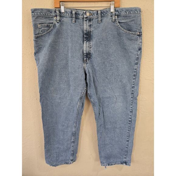 Wrangler Relaxed Fit Blue Jeans, Straight Leg, 97601VR, Size 46x30 - Picture 1 of 6